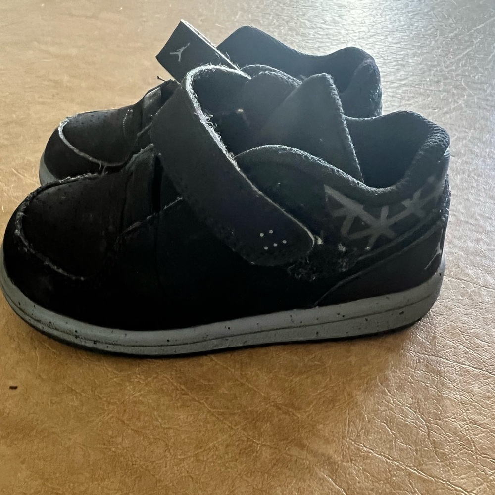 Toddler size 6 black and gray Jordan’s